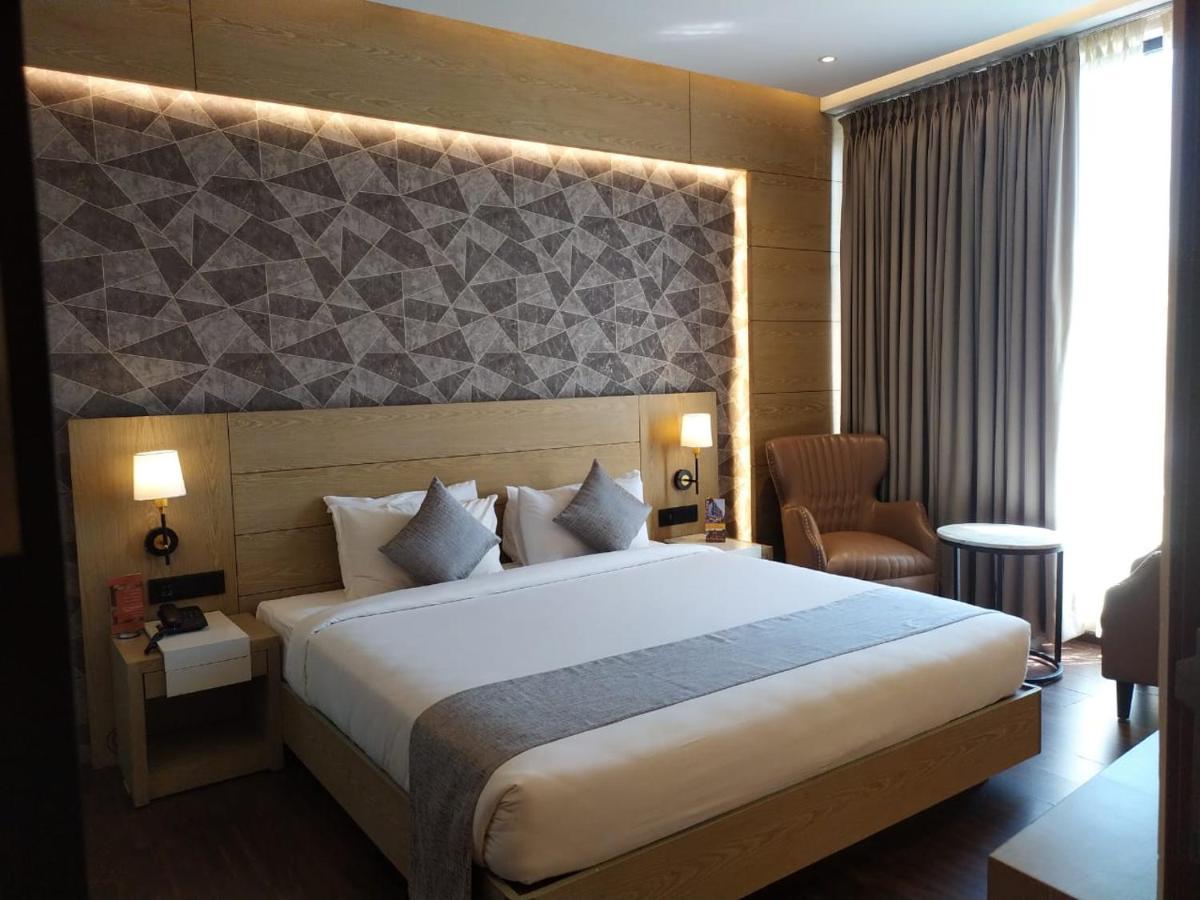 Hotel Mothimahal Residency Thrissur Zewnętrze zdjęcie