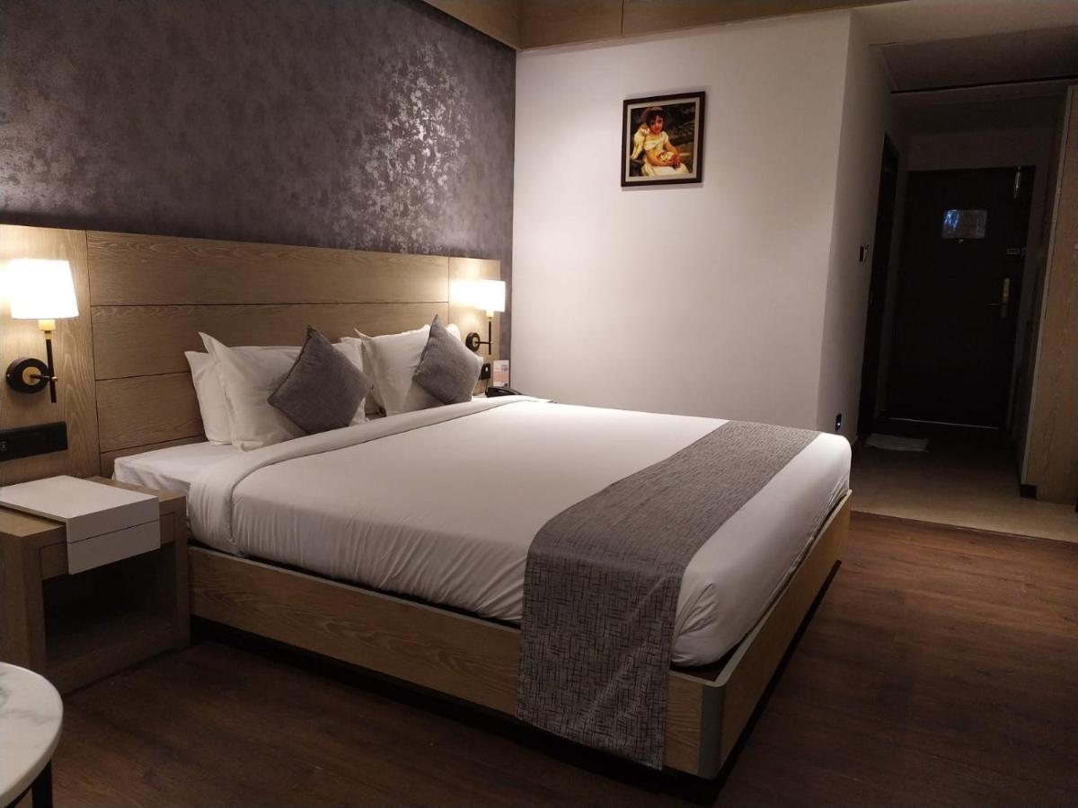 Hotel Mothimahal Residency Thrissur Zewnętrze zdjęcie