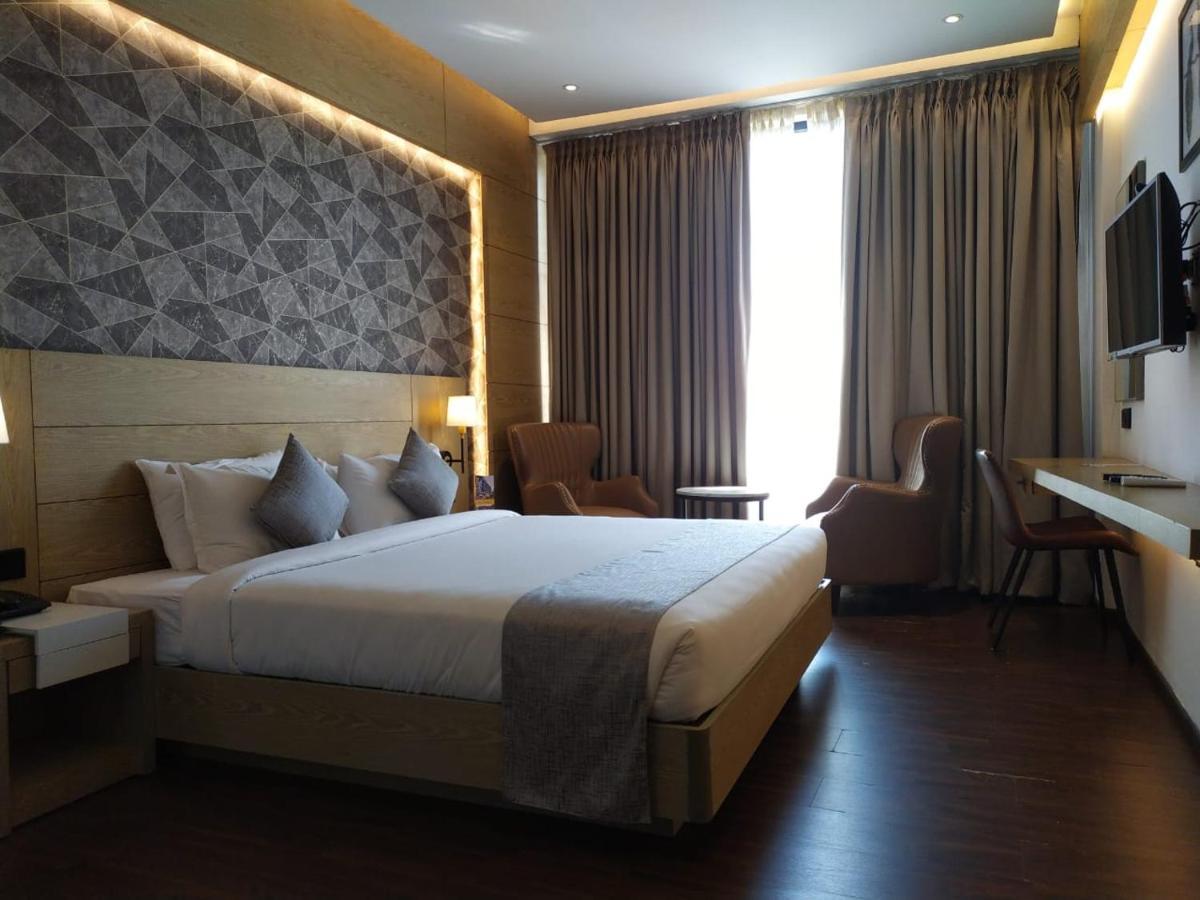 Hotel Mothimahal Residency Thrissur Zewnętrze zdjęcie